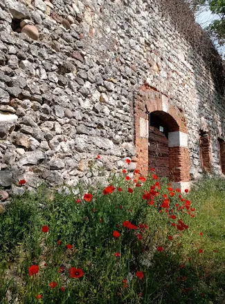 Muro del Castello di Montorio 